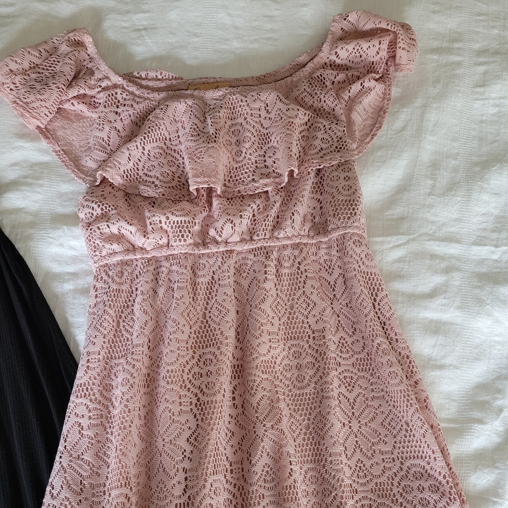 Maternity dresses - Picture 2 of 2